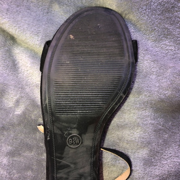 Black Heels - Picture 2 of 3